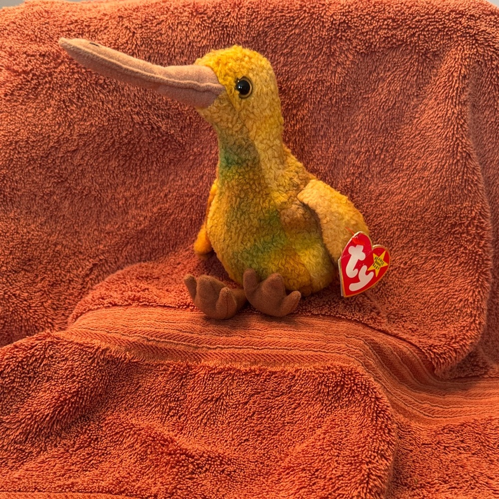 Ty Beanie Babies - Beak the Kiwi Bird - Retired 1998 plush toy w/tags